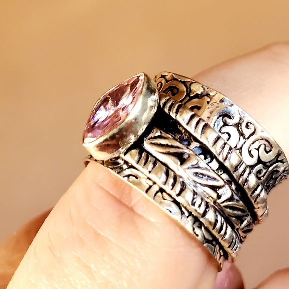 New Pink Topaz 925 Silver Spinner Meditation Ring. - Picture 9 of 10